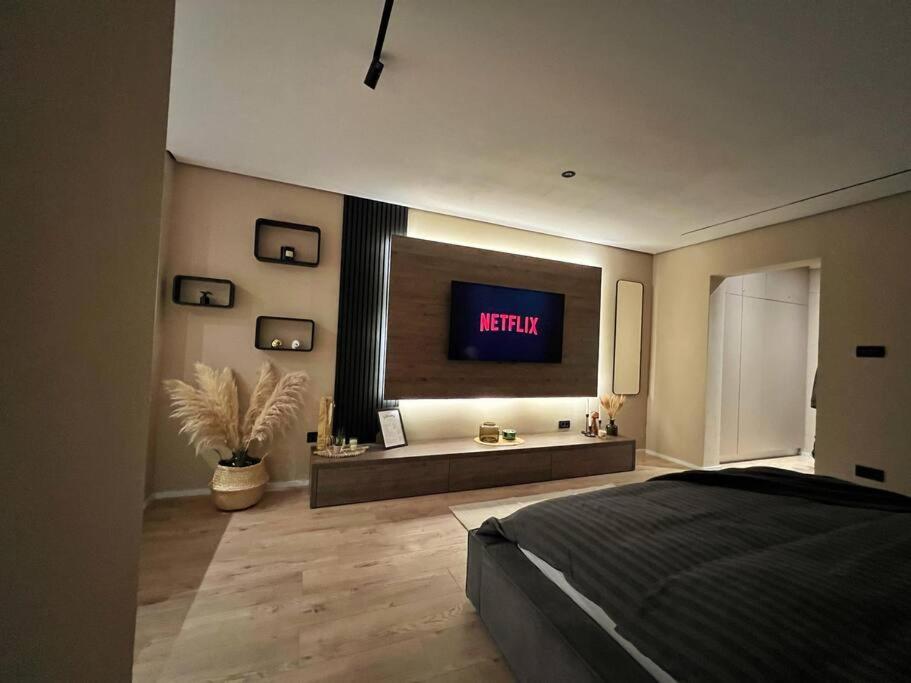 7- A Chic Urban Hideaway, 10min Walk To Center * Timişoara